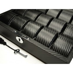 Vitrina guarda 15 relojes. Carbon fiber window